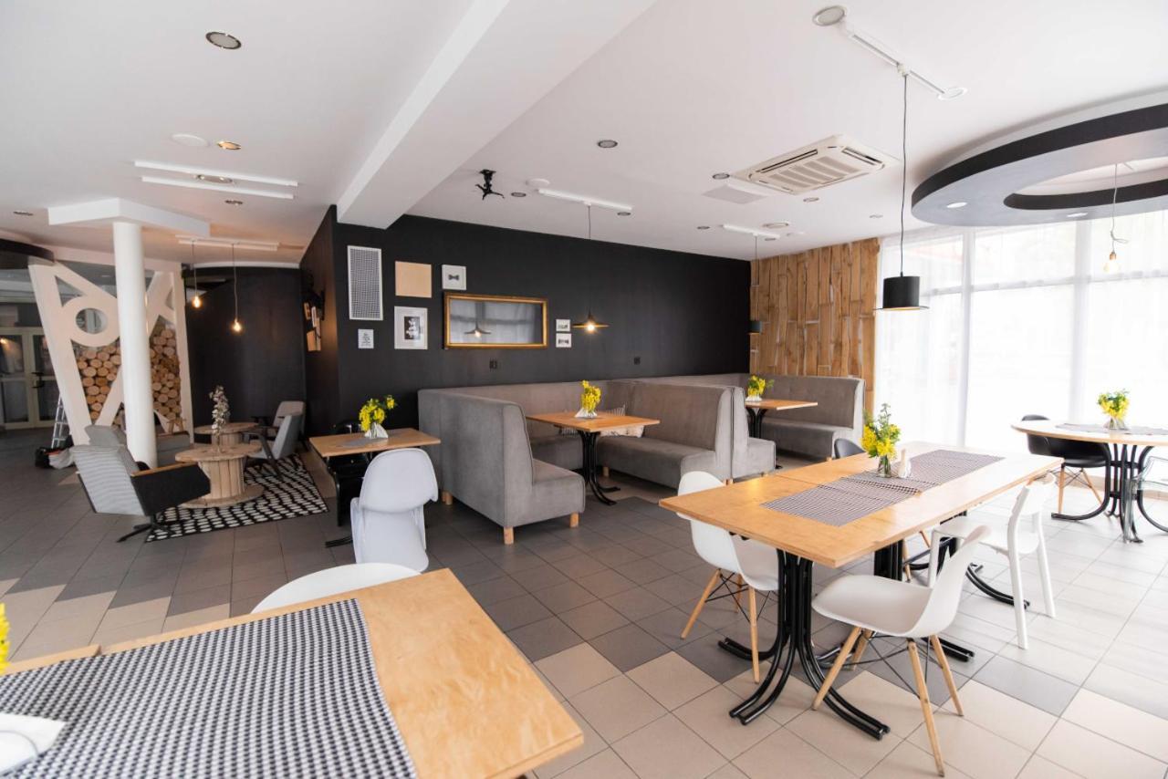 Hotel Reg Benz เมียเลส ภายนอก รูปภาพ